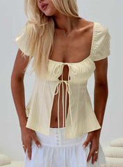 How To Fly Tie Detail Top Yellow