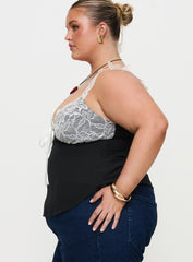 Delvonte Top Black Curve