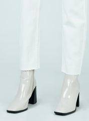 The Kia Boots White