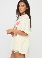 Farmer's Pick Oversized Graphic Top Cream